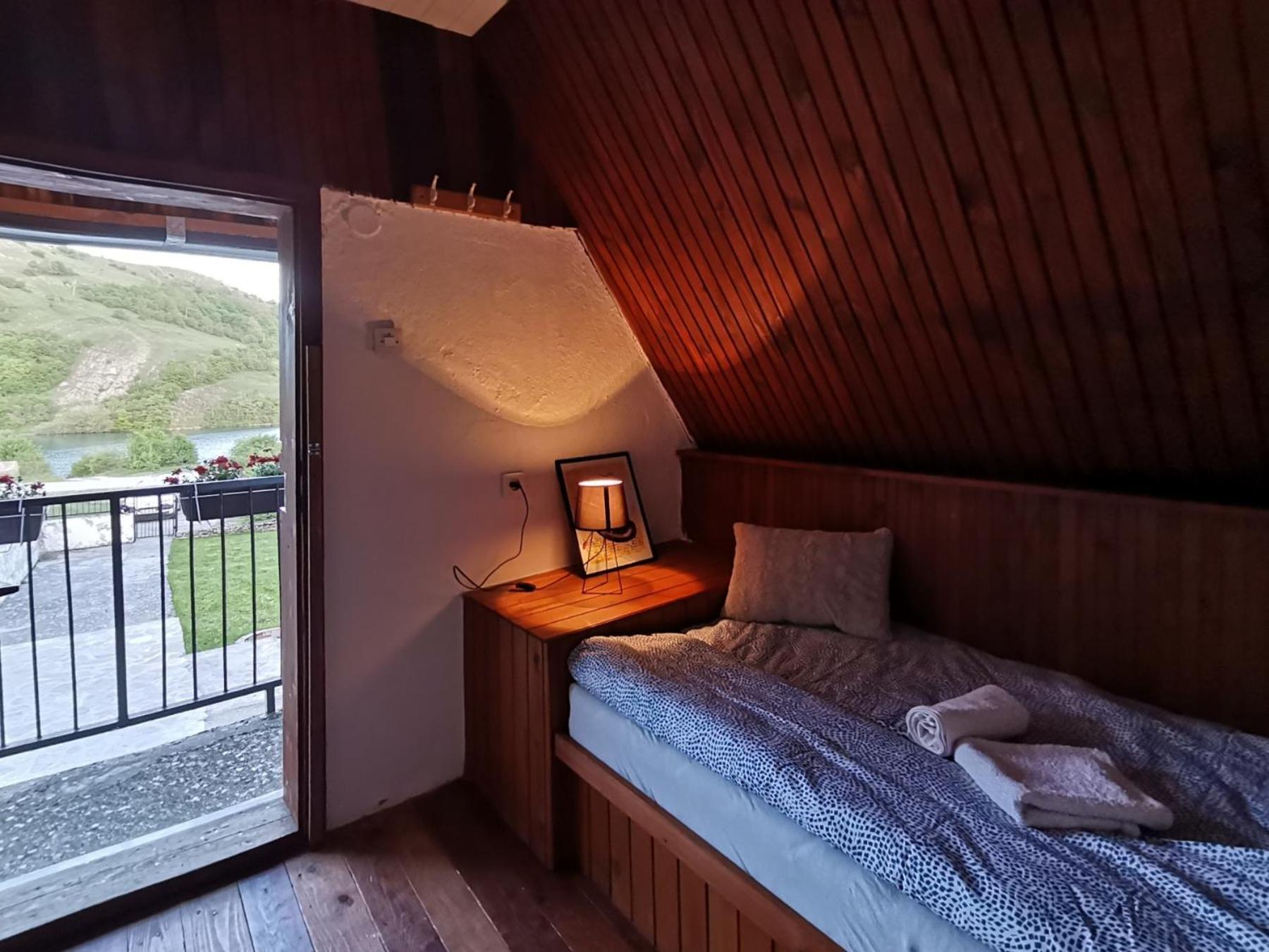 Villa Vikendica Na Jezeru Gacko Exterior foto